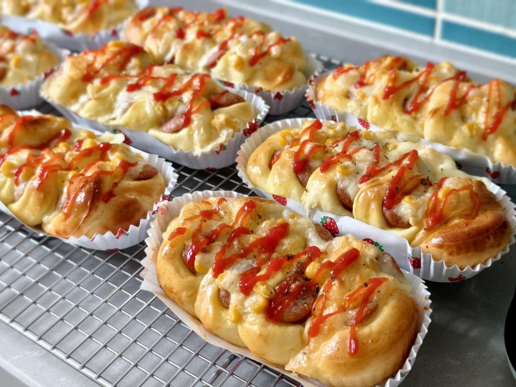 学生放假不知道吃什么？一个面团搞定三款咸味早餐面包！