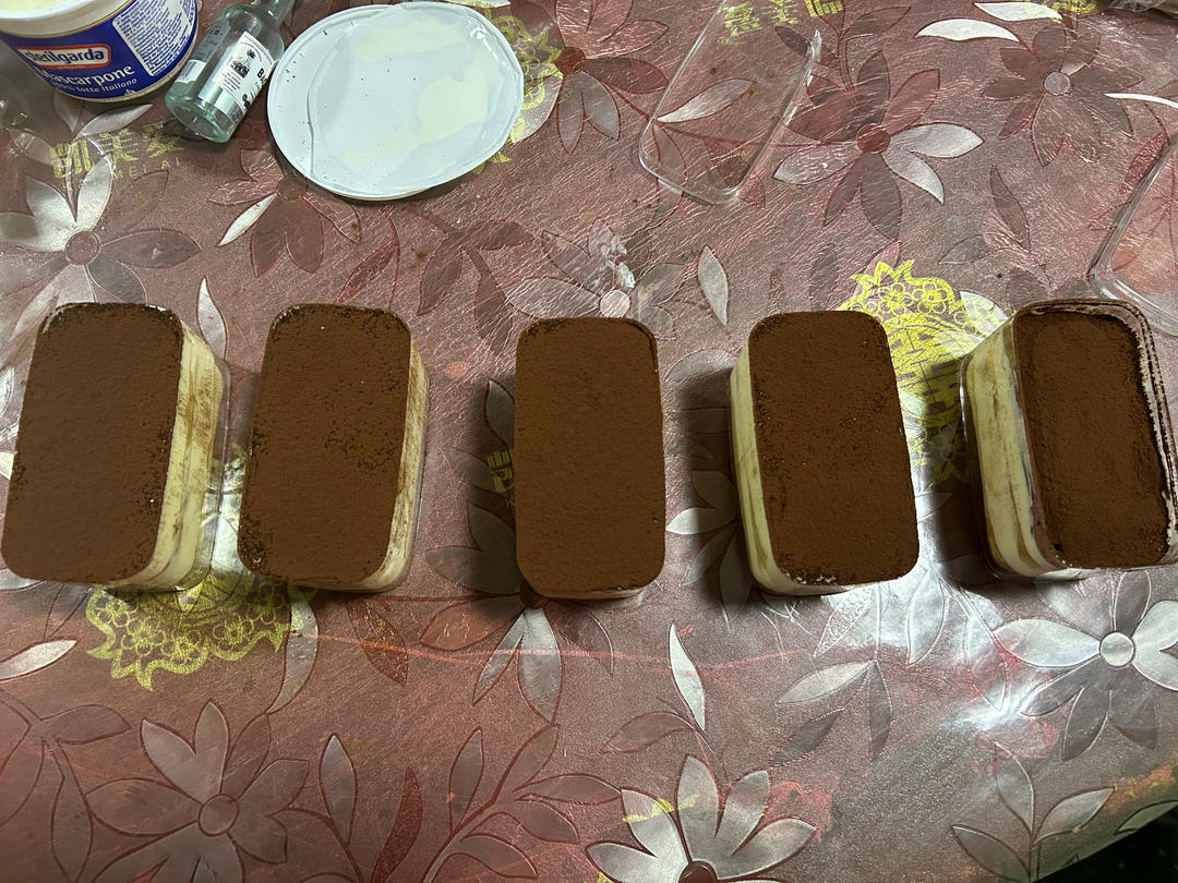 在欧洲学会的经典版提拉米苏