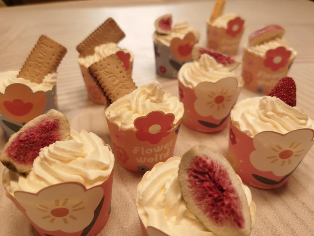 戚风小纸杯蛋糕