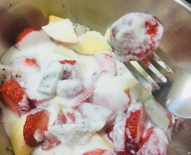 自制酸奶水果捞的做法