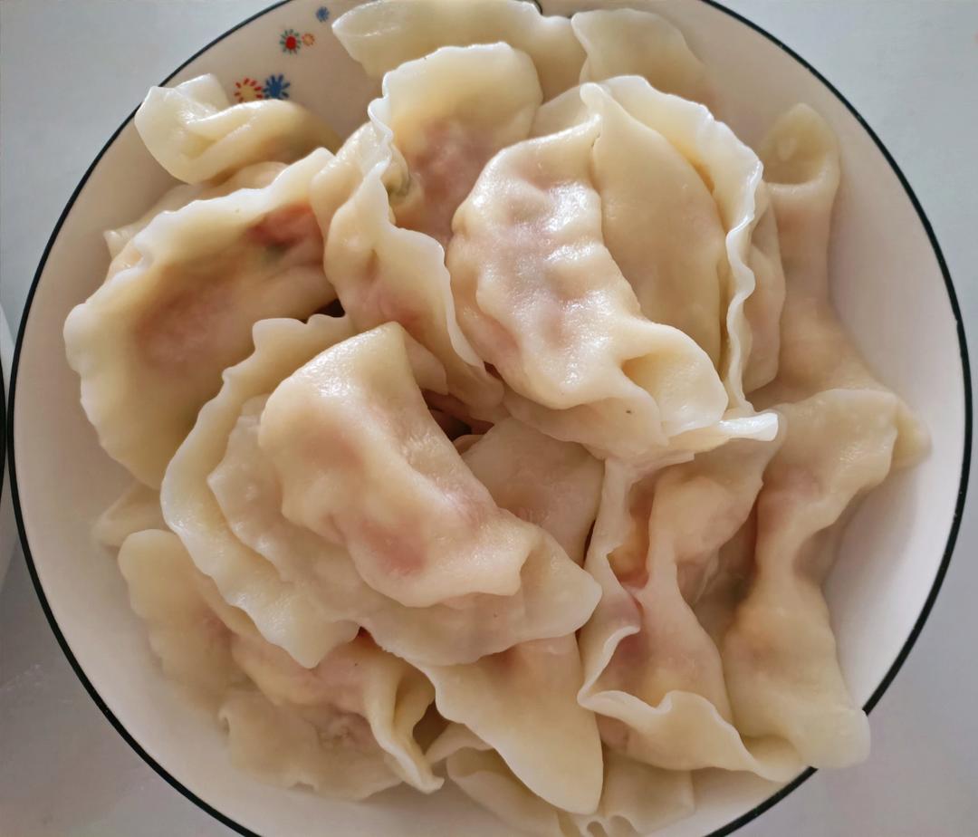 西红柿鸡蛋饺子