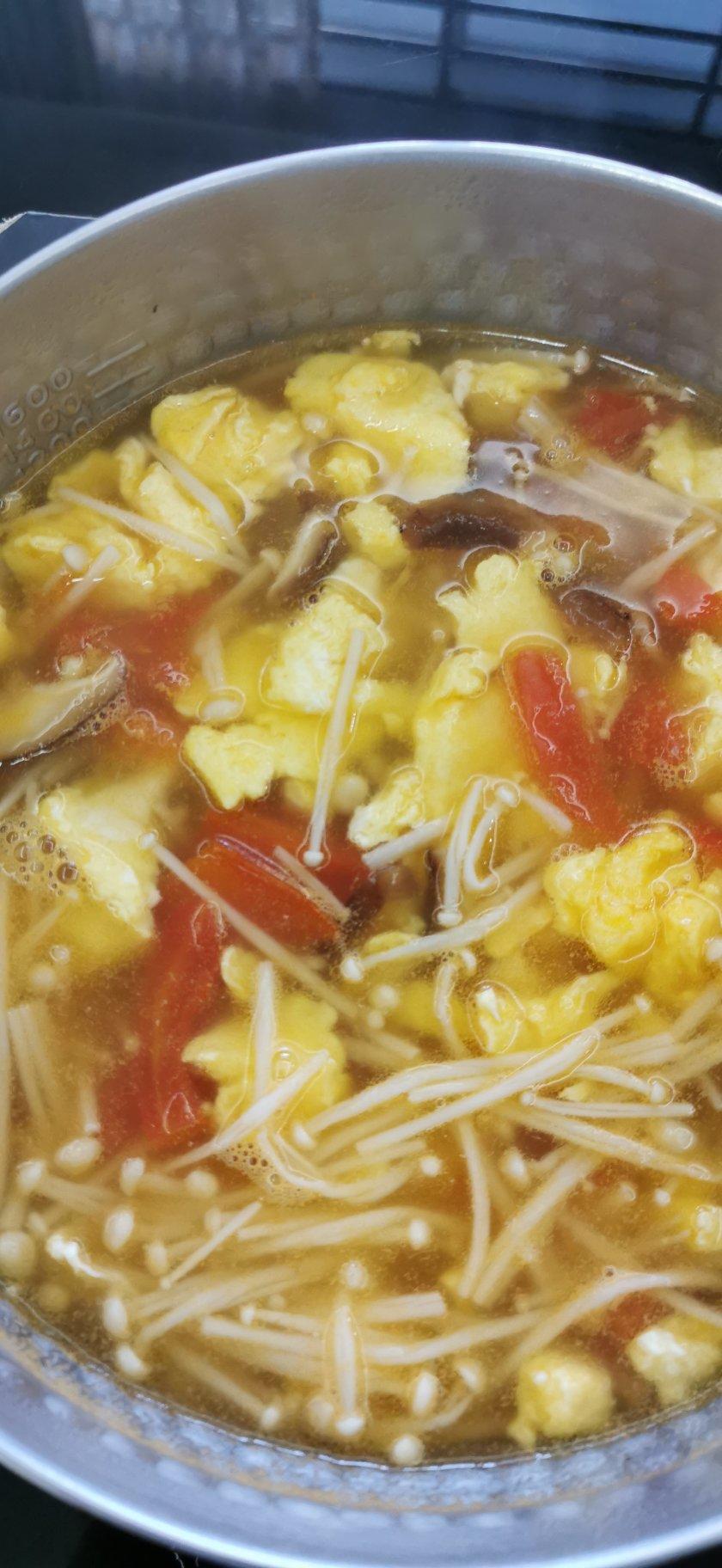 金针菇番茄鸡蛋汤