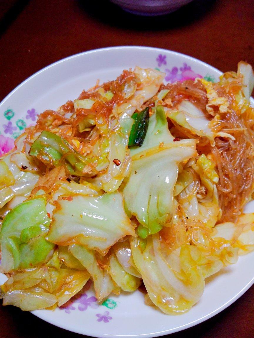 圆白菜炒粉丝