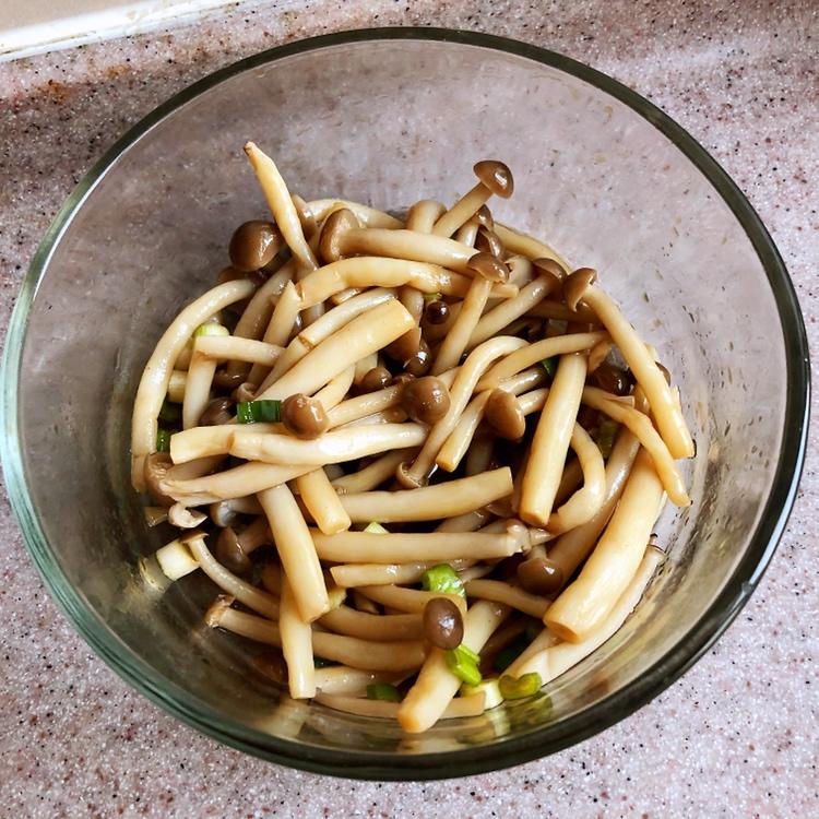 旦布做的凉拌蟹味菇