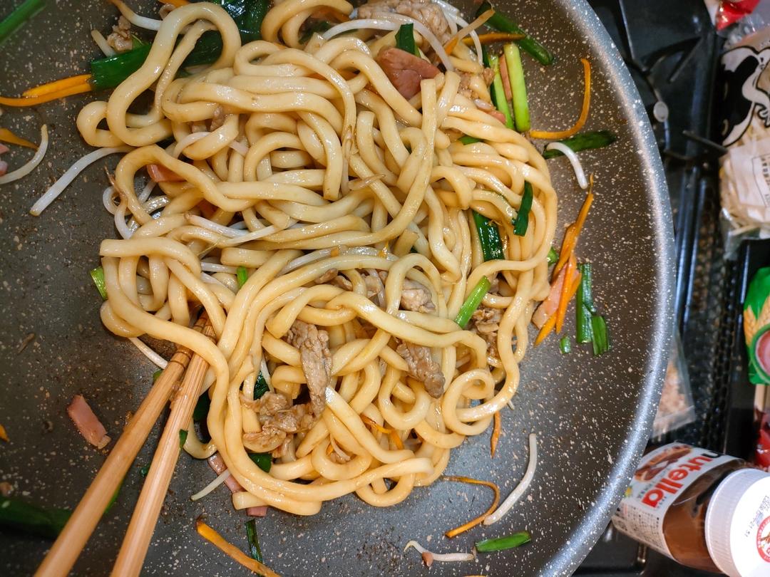 豉油皇炒面，最详细的教程，家常做法