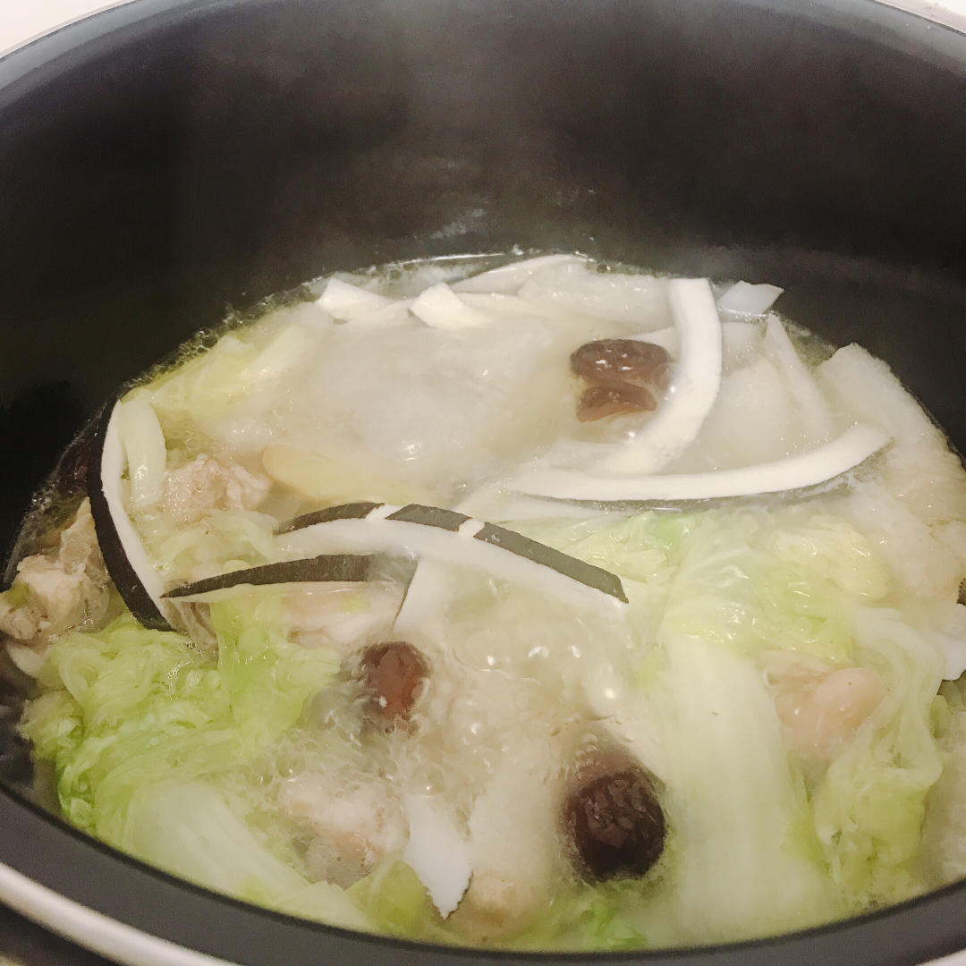 秋季进补小清新之竹荪椰子鸡汤