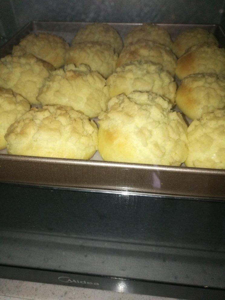 十分美味的酥皮泡芙
