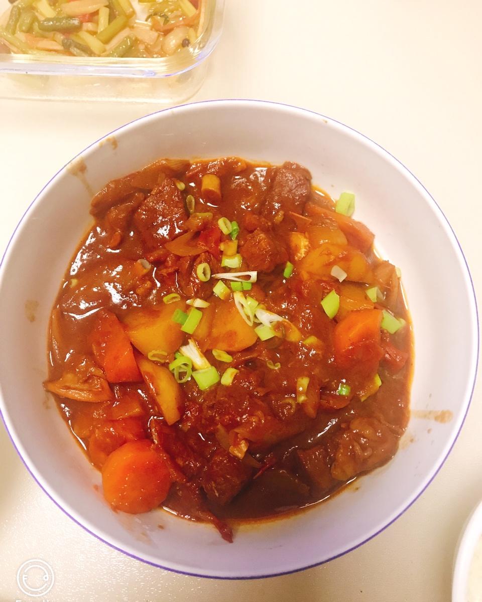 【番茄土豆炖牛腩】