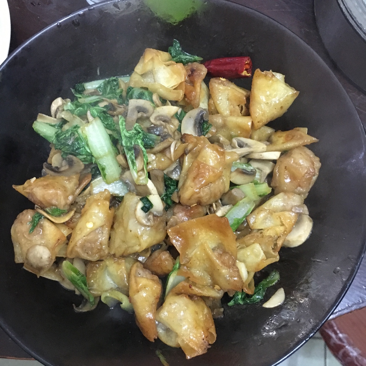 粉笔小如做的炒小馄饨