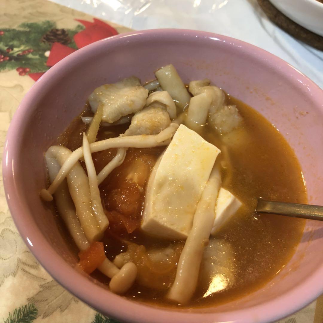龙利鱼豆腐煲