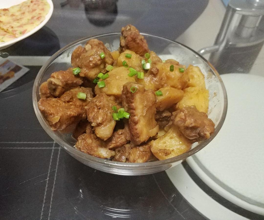 红烧排骨土豆