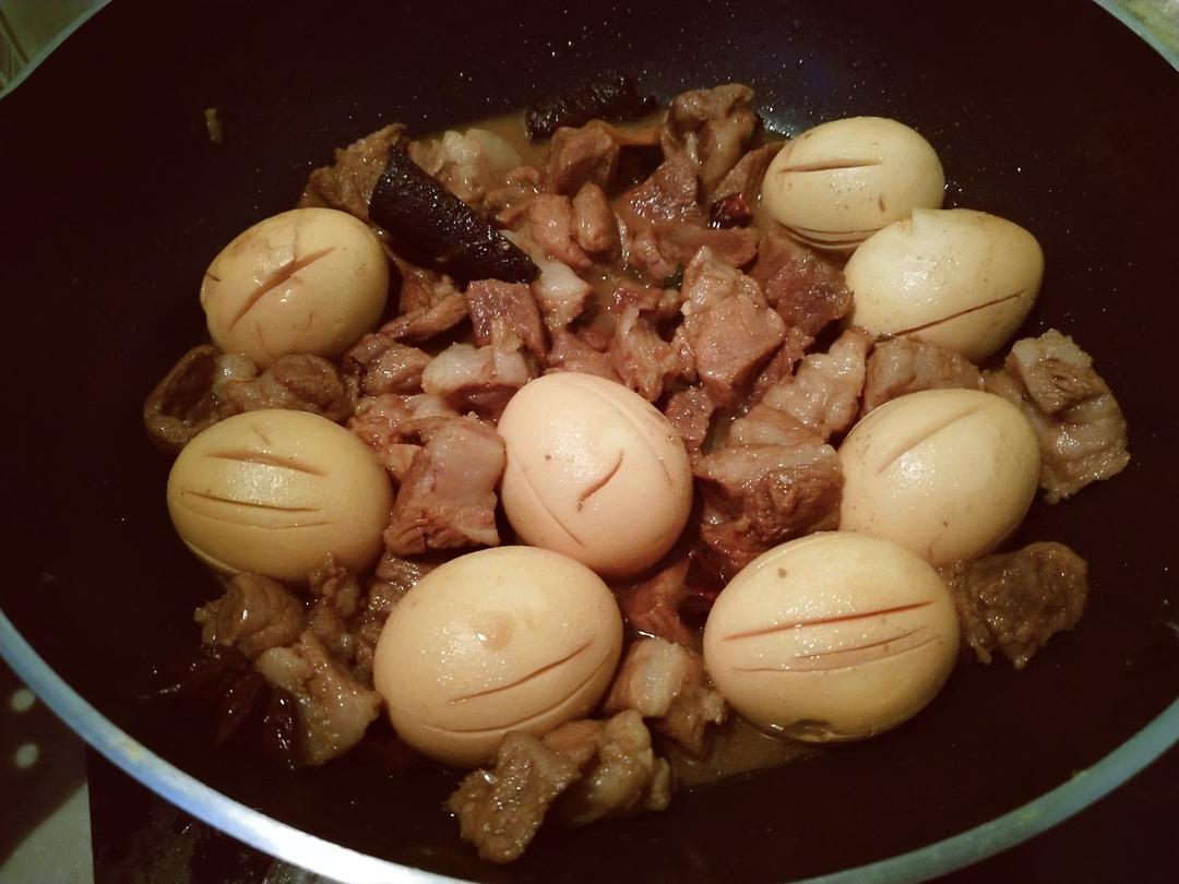 其实也不是很难的红烧肉烧蛋