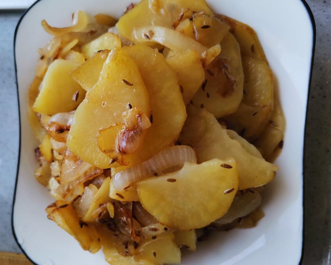 孜然圆葱土豆片