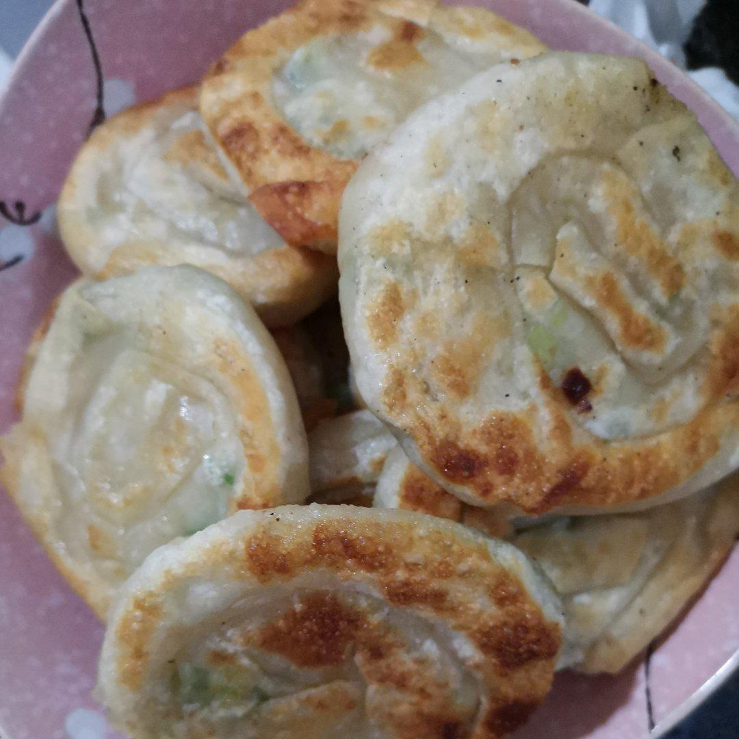 葱油饼（馄饨皮版）