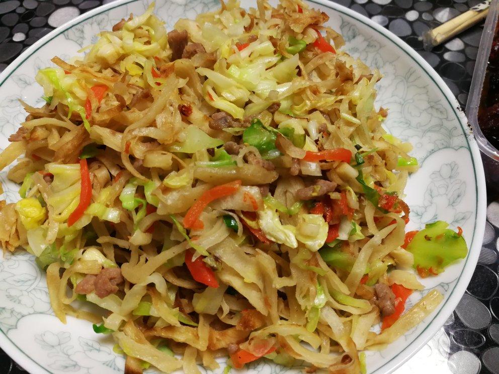 aiq/格式化做的肉丝焖饼