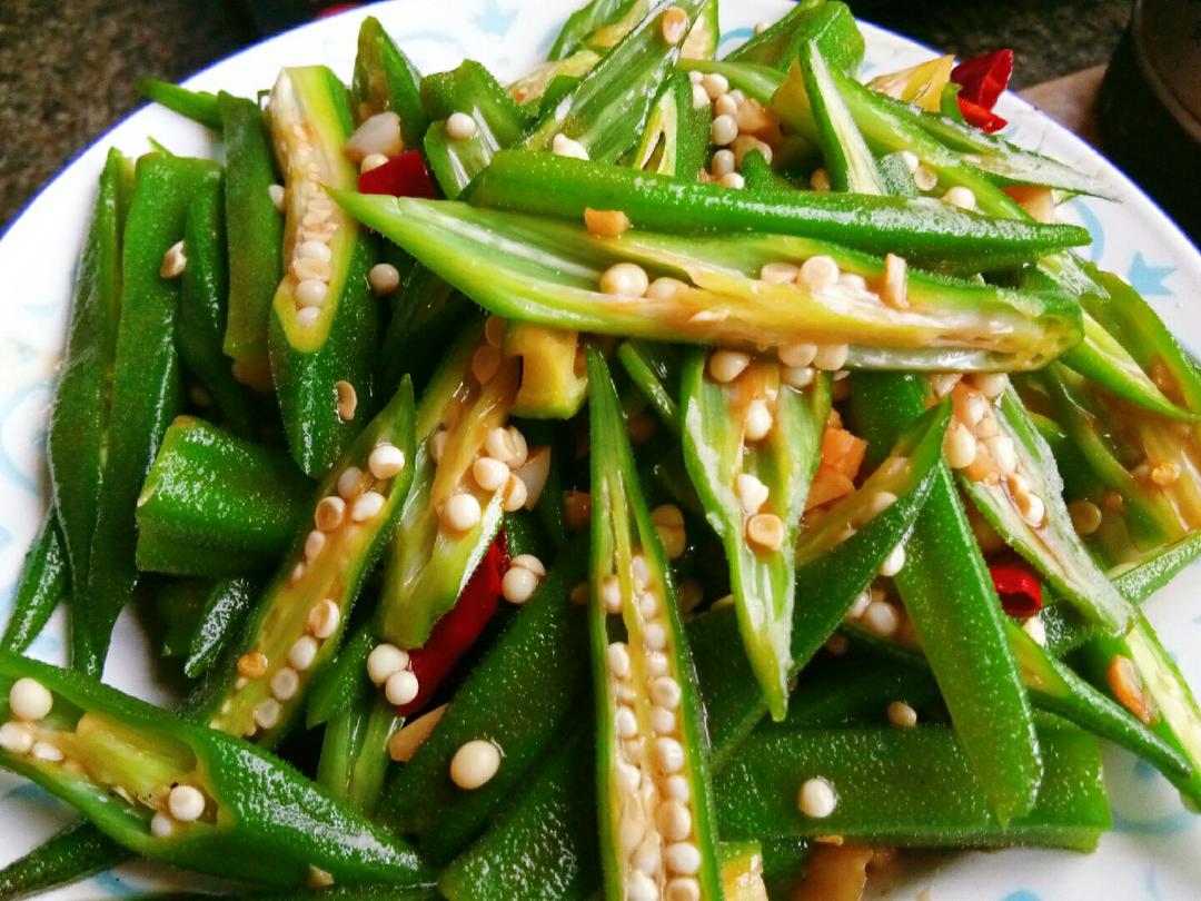 久鲤做的凉拌秋葵