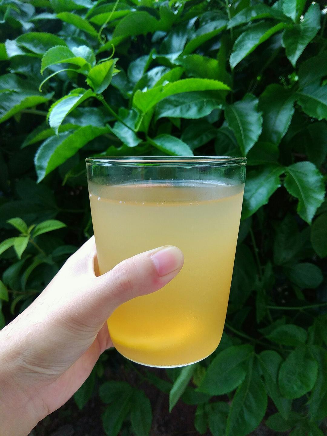 蜂蜜柠檬水的做法