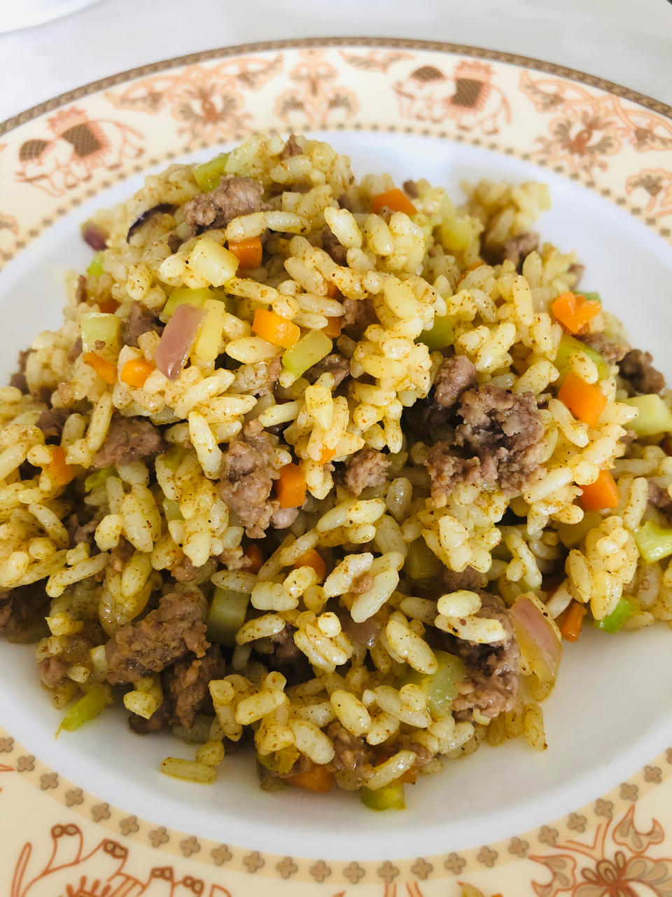 咖喱牛肉炒饭/焗饭（一人份）