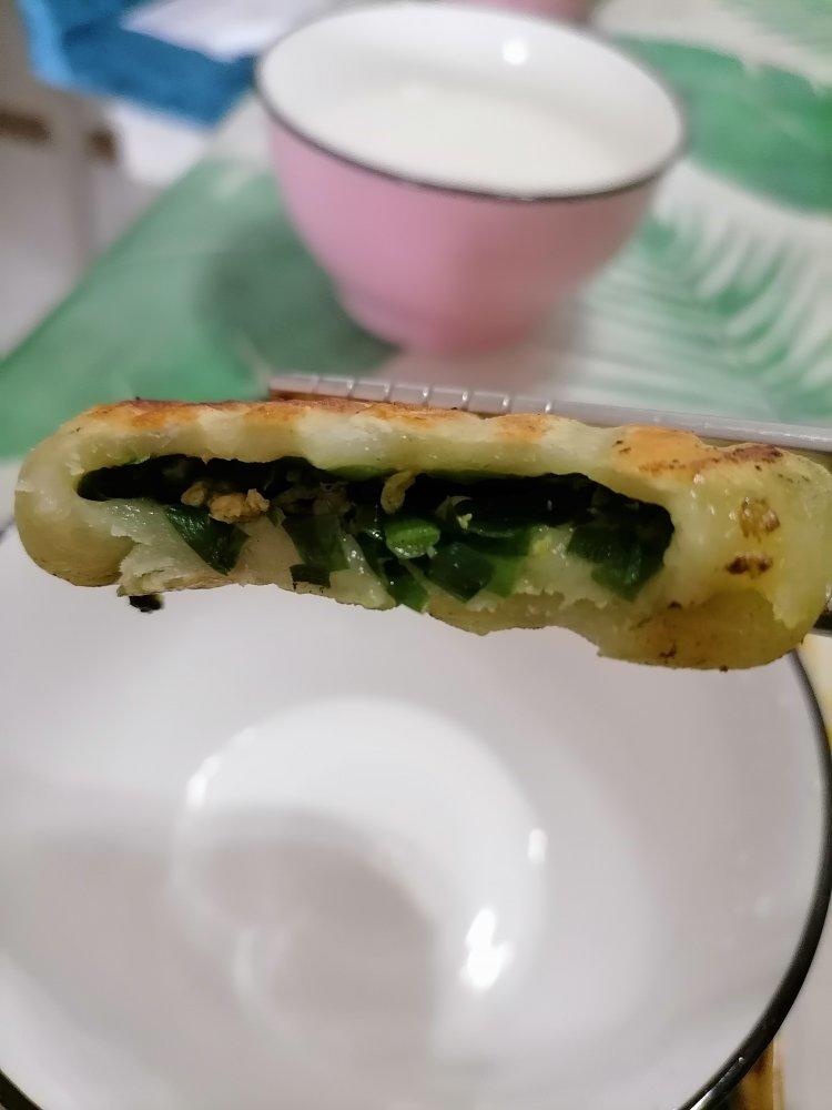 韭菜盒子（附锁边视频，超级详细版）