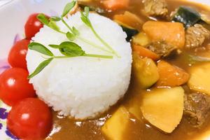 蔬菜多多的日式咖喱牛肉饭的做法 步骤9