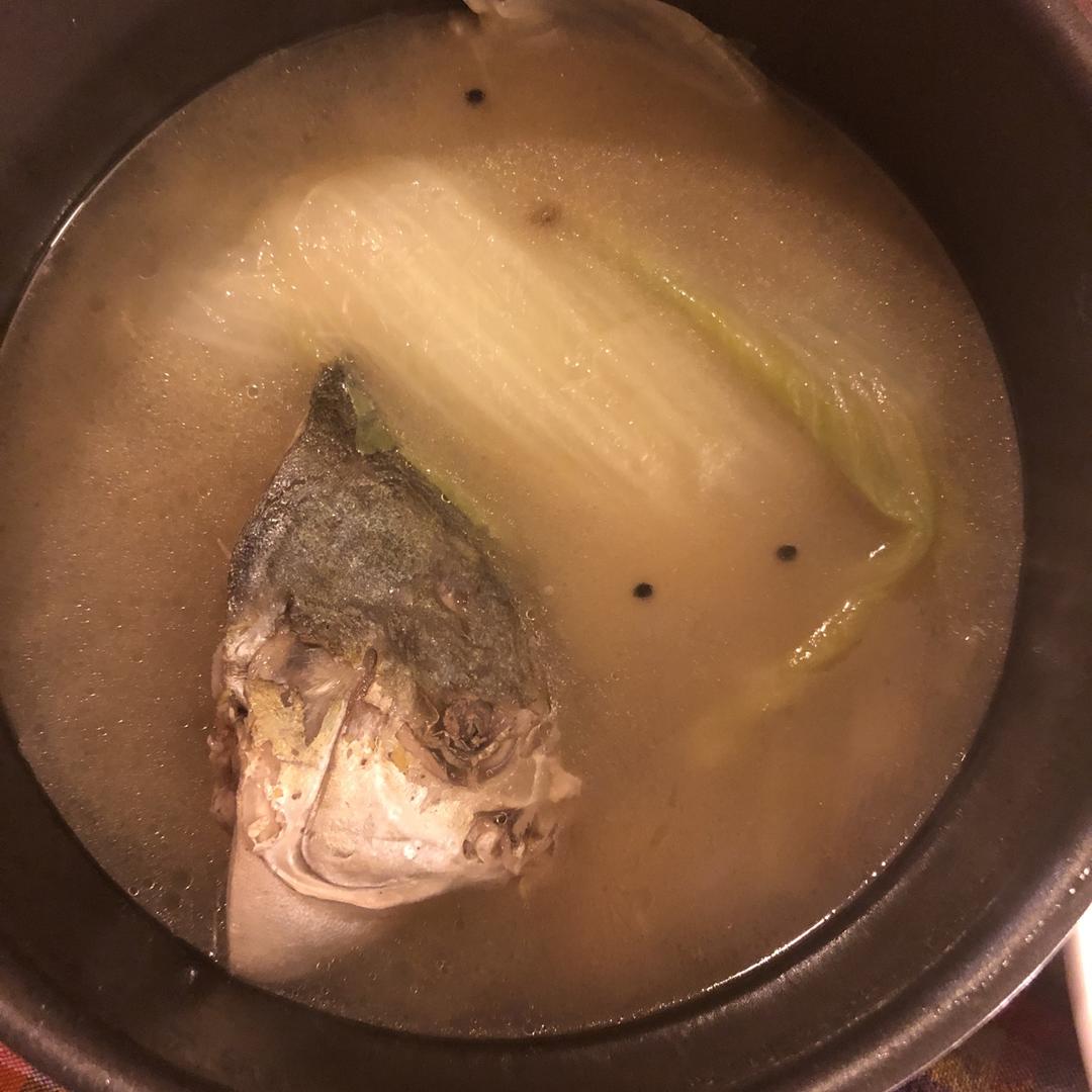 白菜鱼头汤