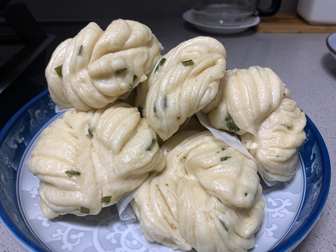 葱油花卷，一根筷子卷出漂亮的造型