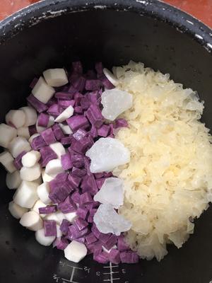 淮山紫薯银耳粥的做法 步骤1