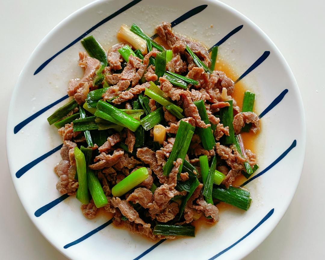 蒜苗炒牛肉