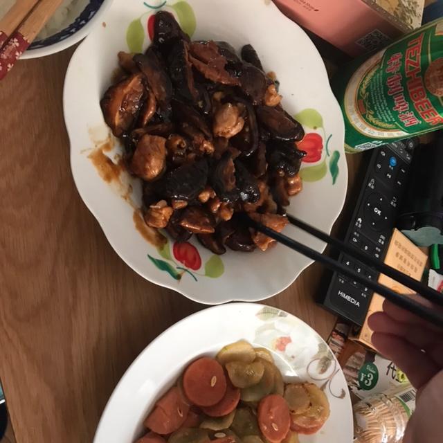 香菇炒肉