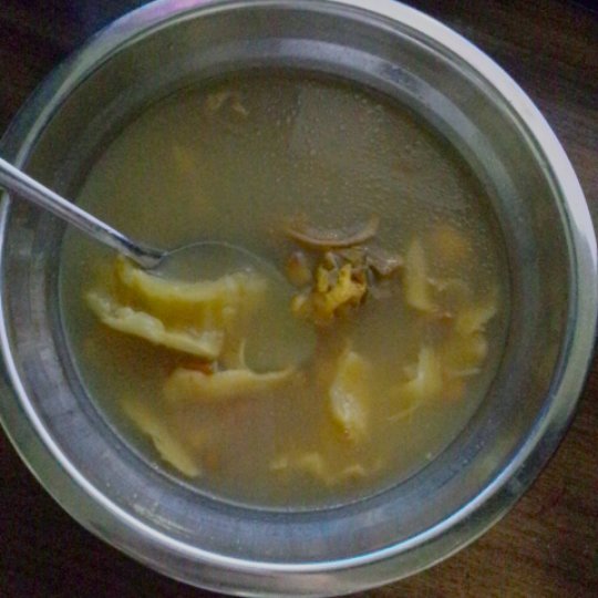 花胶鸡爪汤