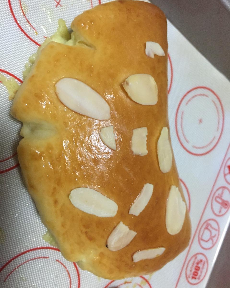 乳酪卡仕达面包