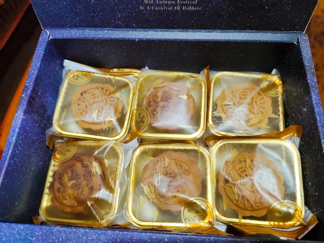 莲蓉蛋黄月饼（超极详细）美味