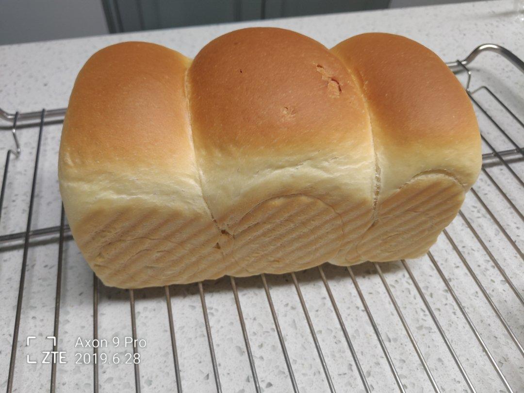 咸味蛋奶油吐司