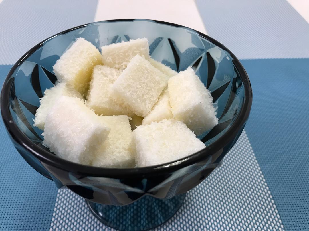 ling47做的椰蓉椰汁糕