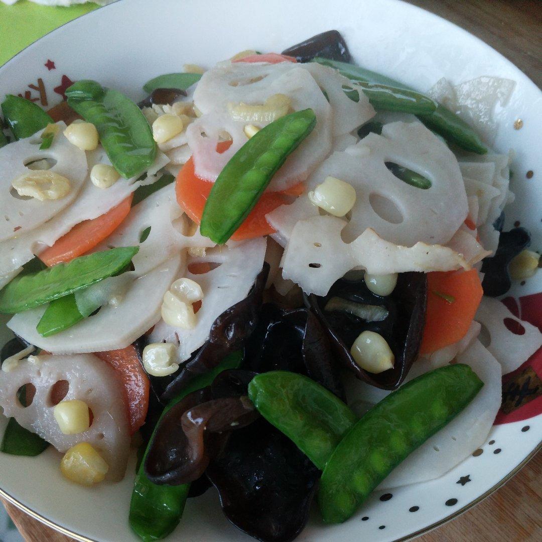 素菜也可以这么美—荷塘小炒