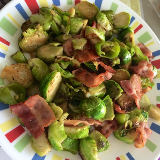 培根炒孢子甘蓝