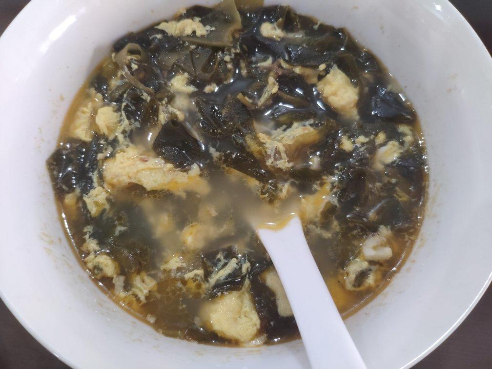 海带苗瘦肉鸡蛋汤