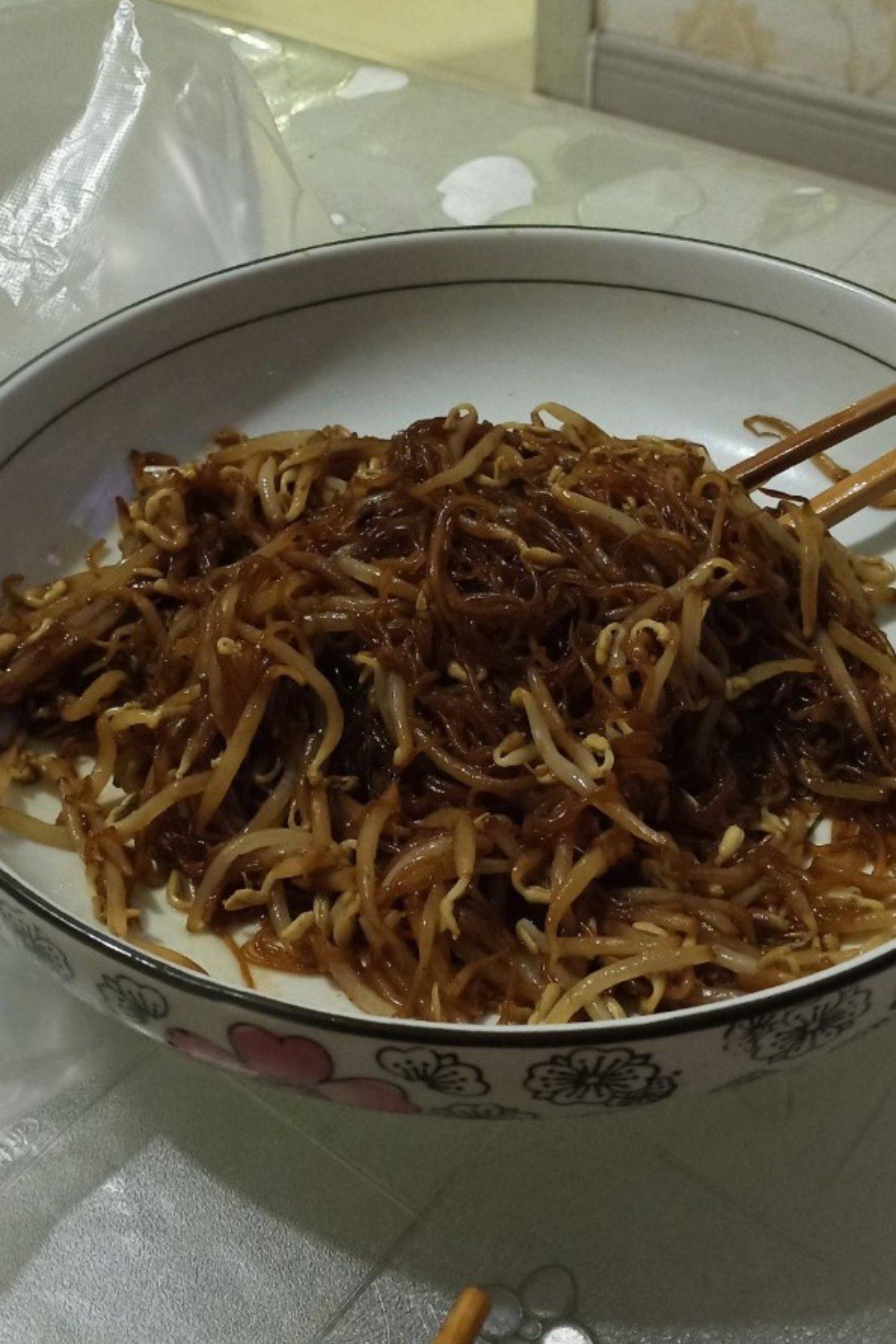 豆芽炒粉丝