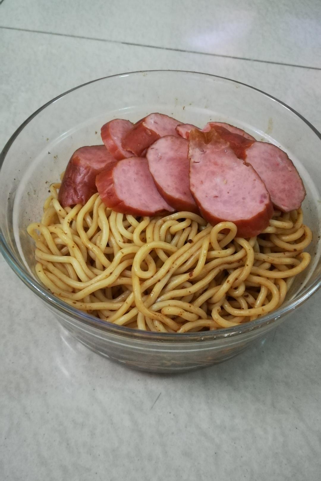 薇薇tramy做的港式车仔面