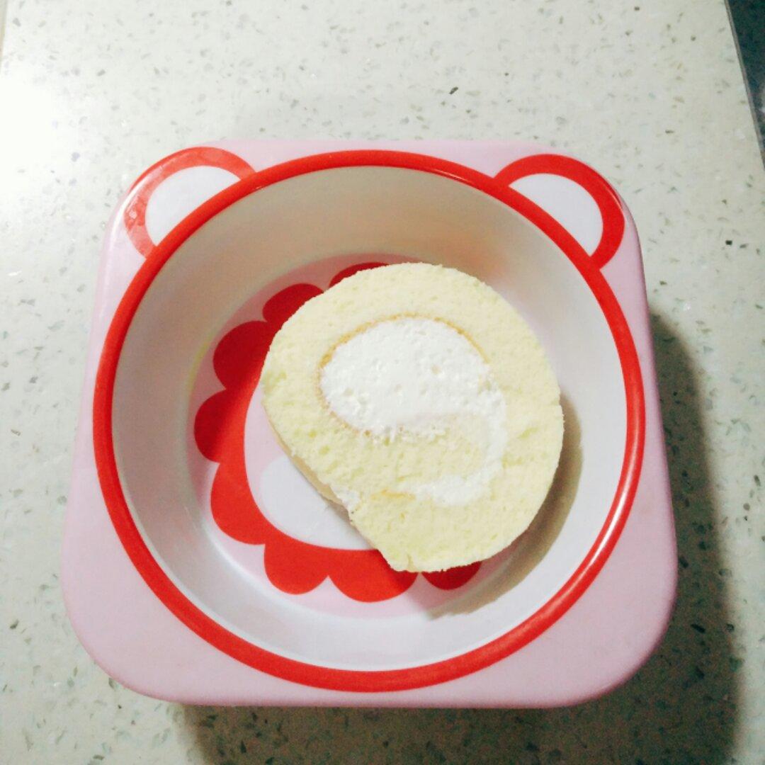 烫面草莓蛋糕卷