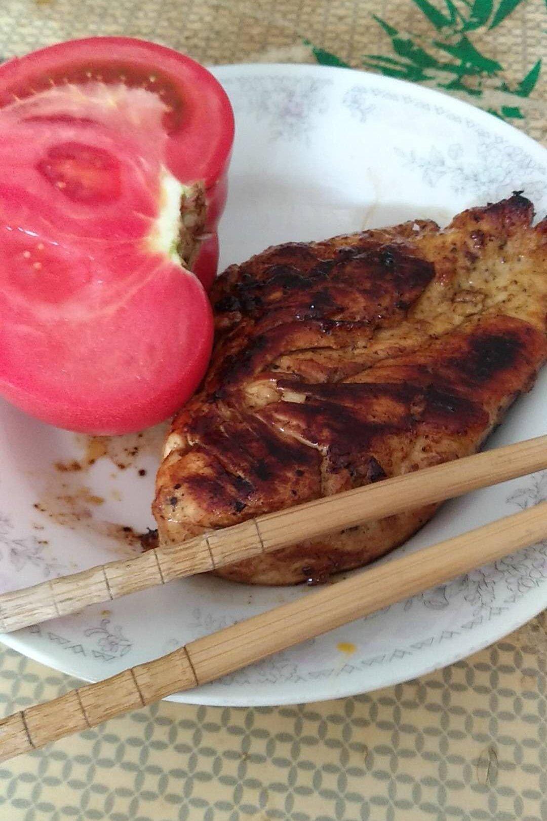 酷炫屌炸天好吃的煎鸡胸肉（香蒜蜂蜜煎鸡胸肉）