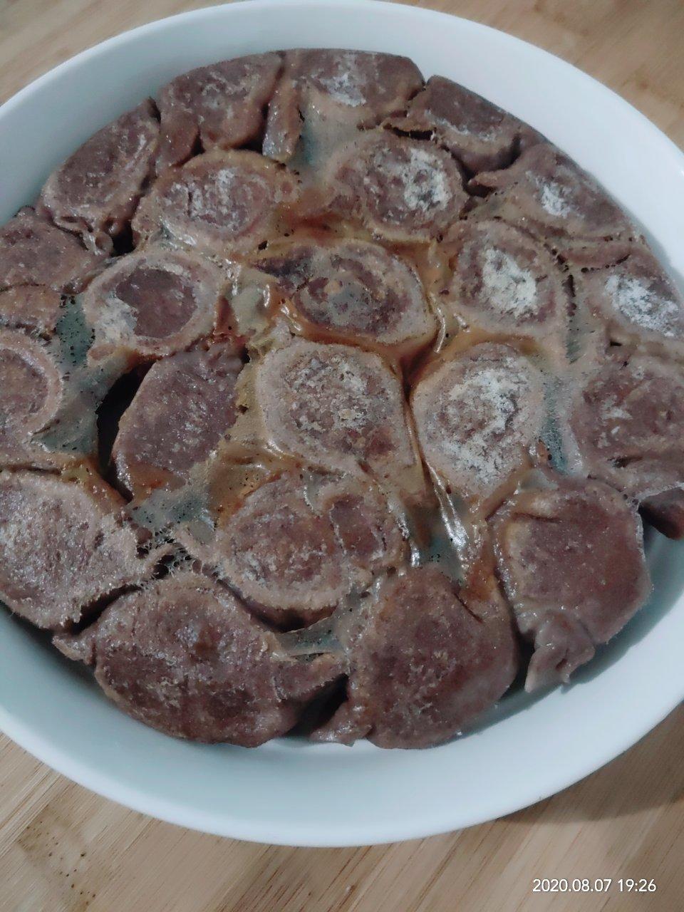 健身轻食：鸡胸肉三鲜馅黑全麦饺子