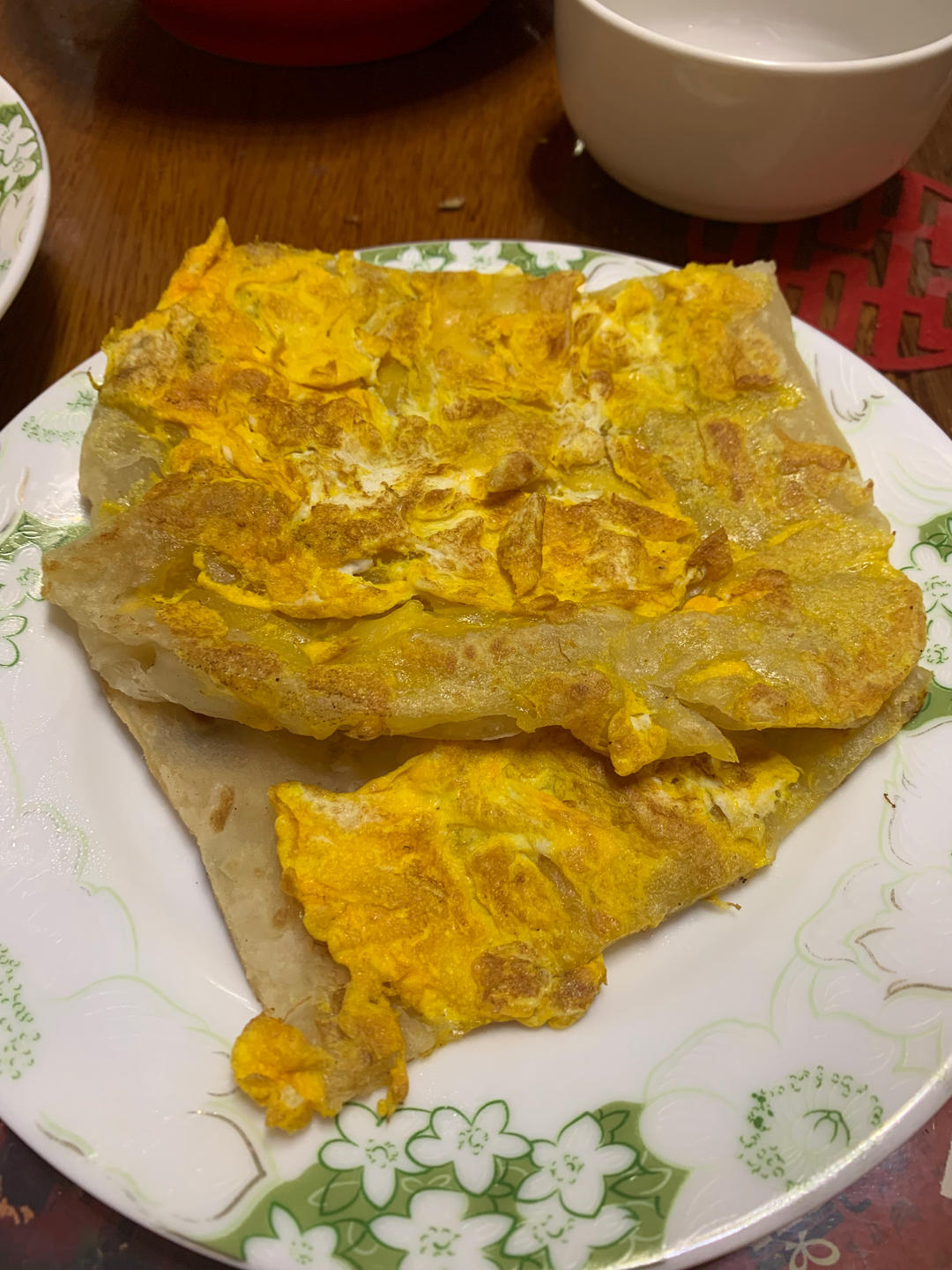 鼓大泡的鸡蛋灌饼(附煎饼酱做法)