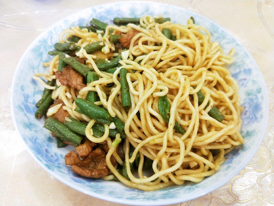 快手菜豆角闷面