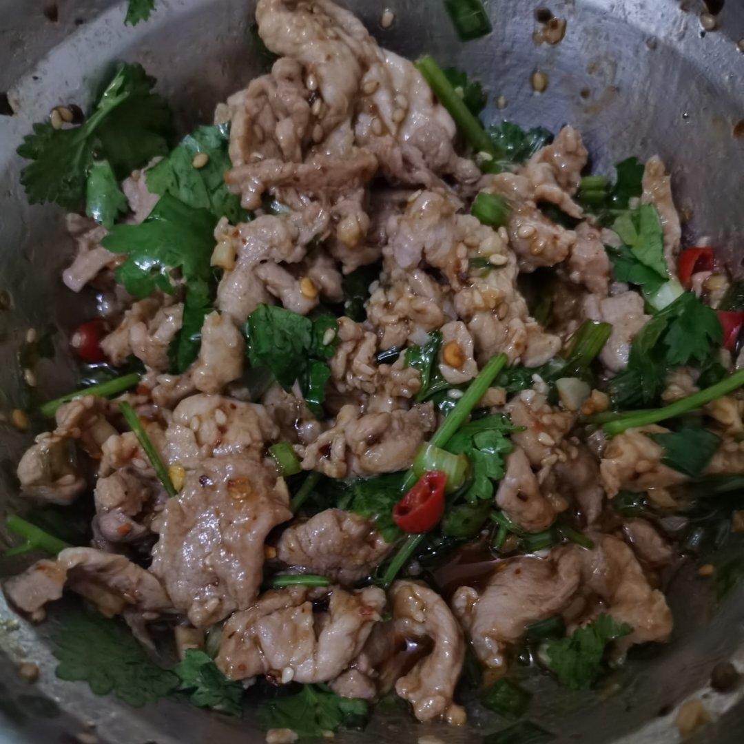 凉拌牛肉片
