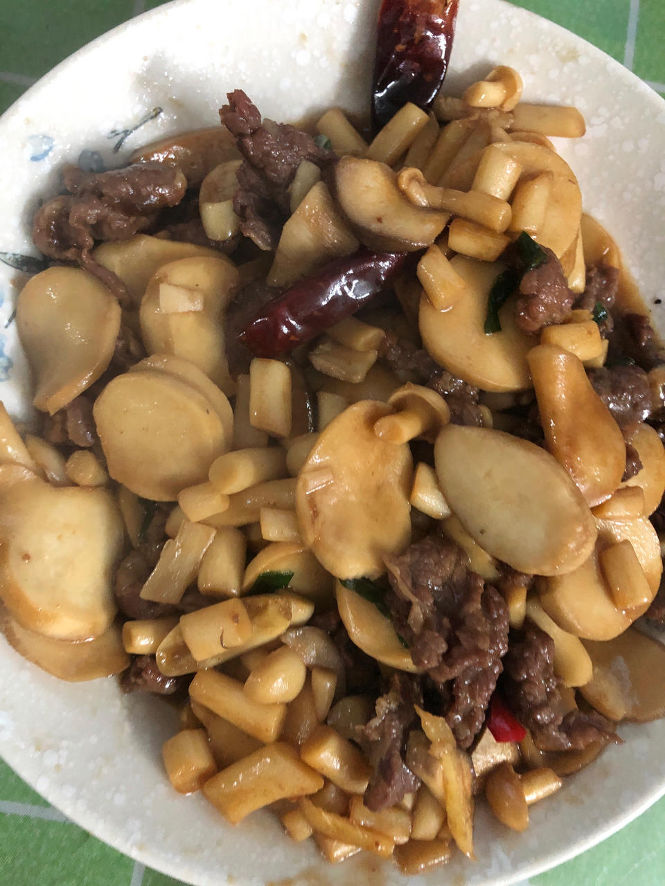 香菇/鸡腿菇/海鲜菇牛肉丝