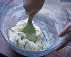 【小高姐】玉米饼 甜香小饼的简单制作方法的做法 步骤2