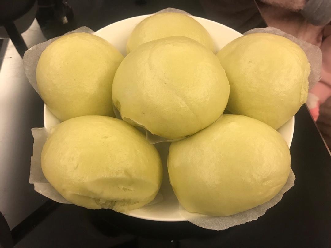像面包般柔软的奶香馒头（最简单的揉面做法)