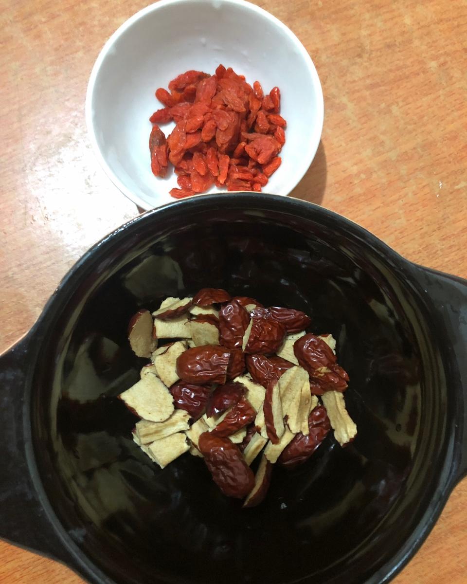 红枣银耳汤