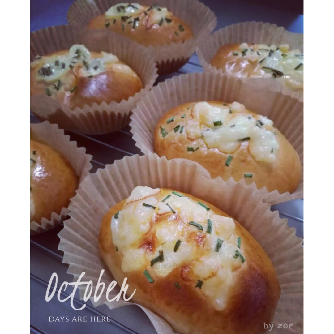 肉松葱香芝士面包